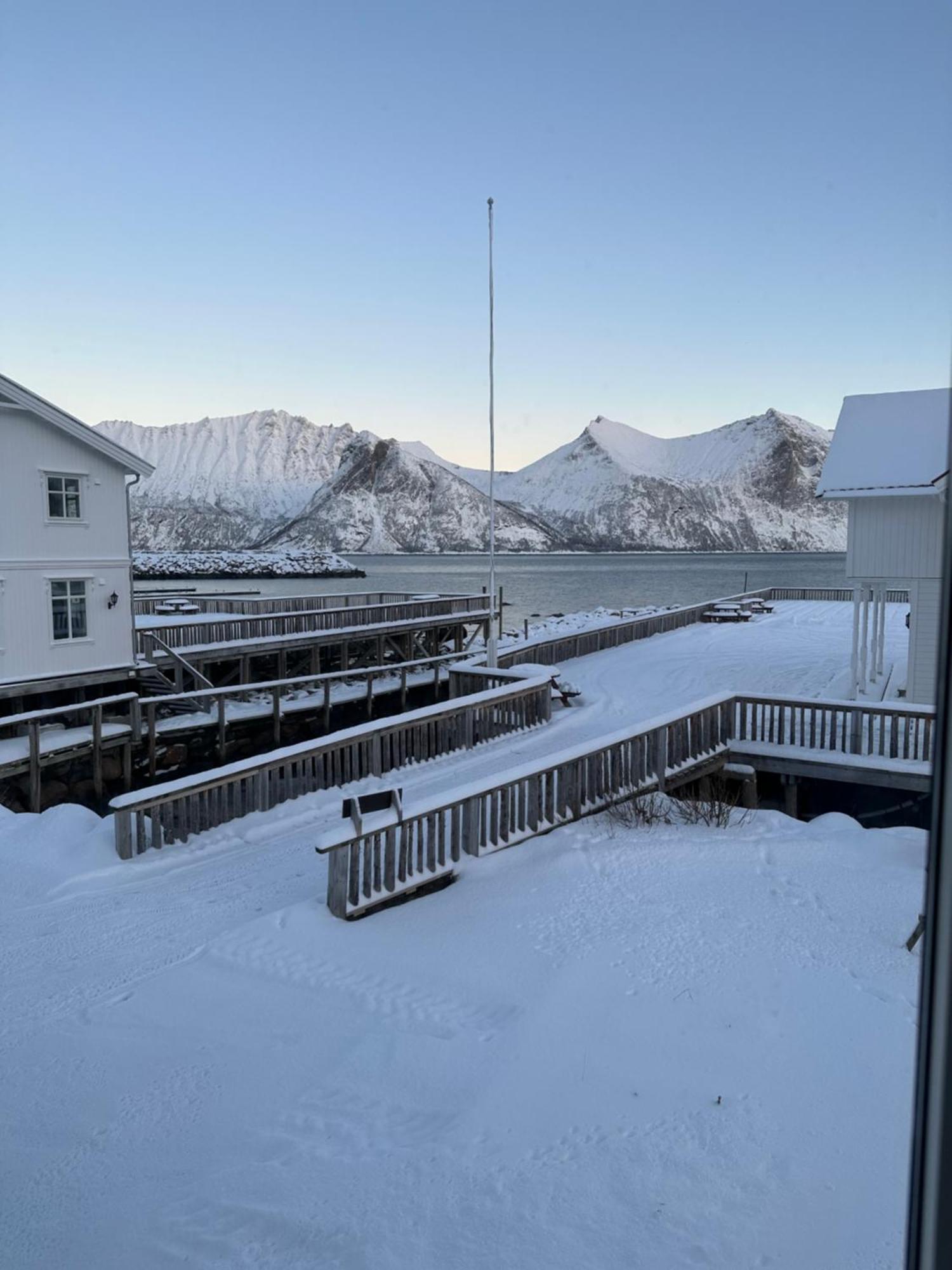 Mefjord Brygge Hotel Mefjordvær Exterior photo